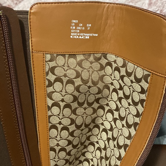 New! Authentic Coach boots in color Walnut - Picture 4 of 4